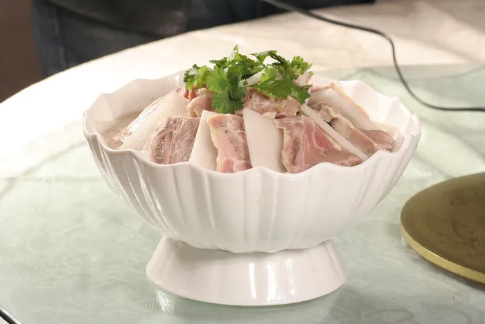 清汤牛仔骨 清汤牛仔骨