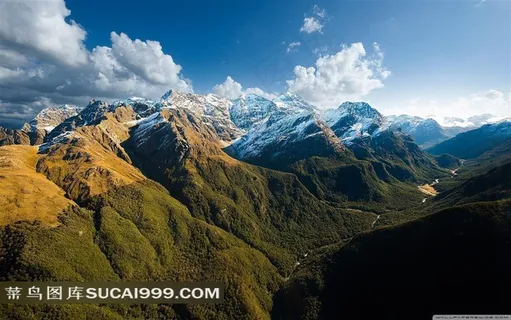 大山和白云自然风光图片 大山和白云自然风光图片