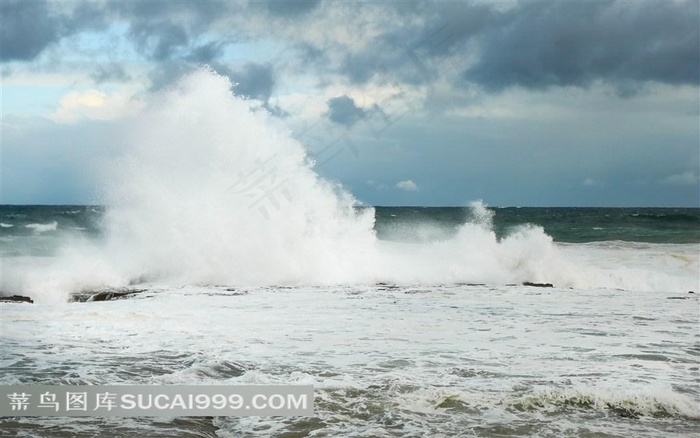 海洋风暴海浪图片