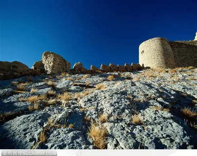西藏古迹遗址-苍老的西藏岗巴古堡