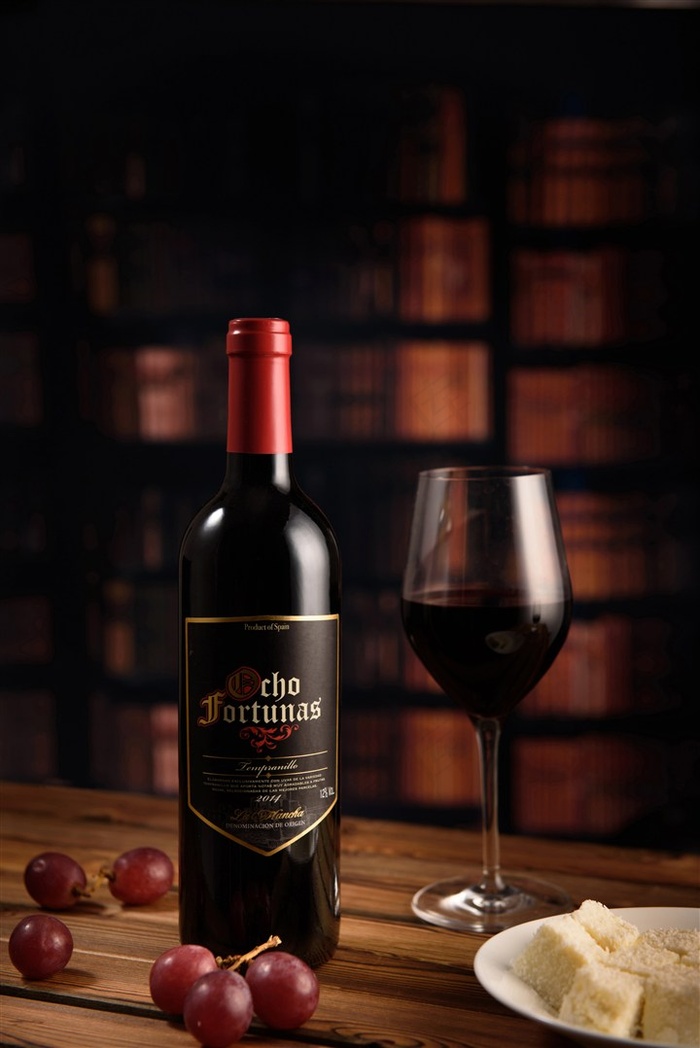 影棚创意拍摄红葡萄酒冰酒