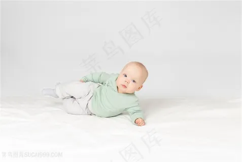 可爱单纯漂亮宝宝海报 可爱单纯漂亮宝宝海报