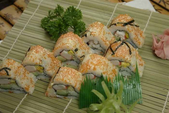 蟹籽沙拉卷美食素材图片