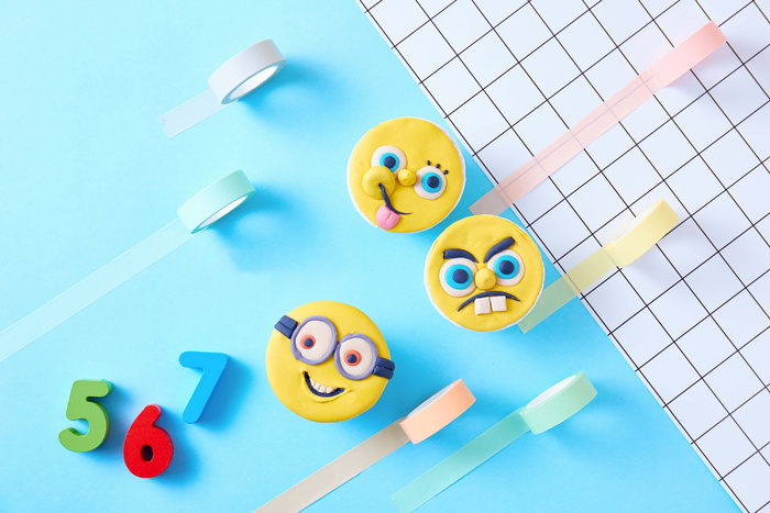 蛋糕店小蛋糕慕斯美食甜品图片