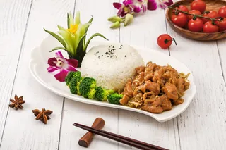 藤椒鸡块餐饮快餐盖浇饭产品成品高清大图