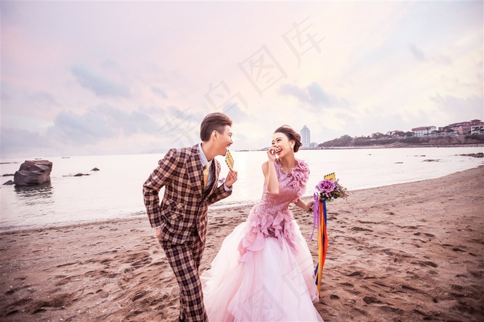 时尚恋人婚纱青岛外拍写真