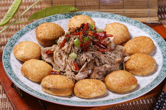 巧吃野兔肉-鑫丰阳光大酒店