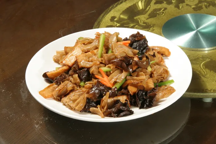 平菇炒莜面18元