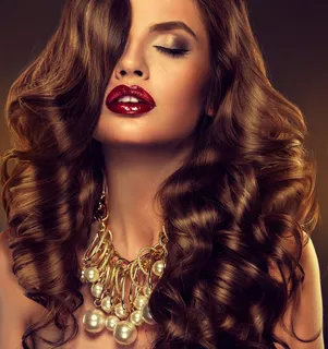 熟女卷发发型图片