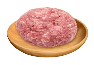 一盘肥瘦相当的肉馅免抠插图