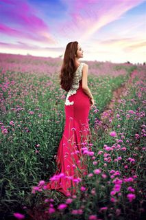 浪漫恋人花园外拍高清写真