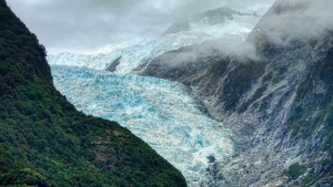 冬天山水背景风景