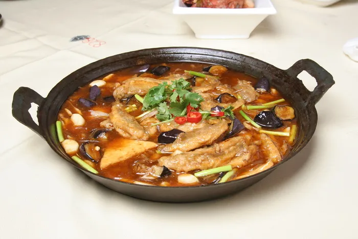 葱香地锅鱼22元