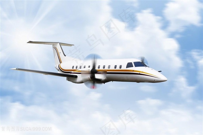 天空中飞翔客机高清图