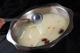 火锅麻辣烫锅底川菜锅--牛杂汤锅