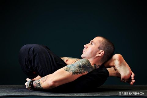 揉力运动瑜伽图片