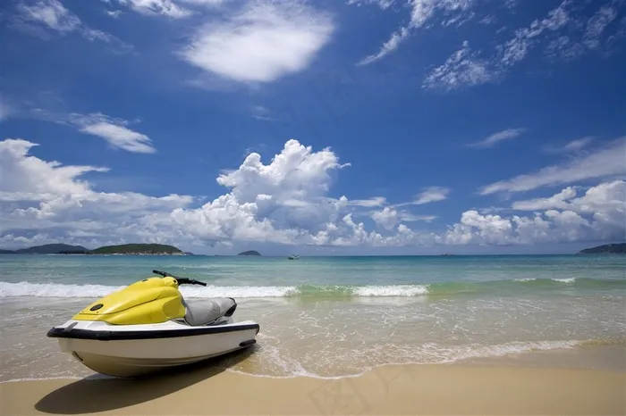 快艇夏天沙滩海边风景图片