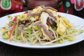 风味小炒18元 (2)