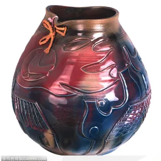 传统工艺-红褐色的瓷罐