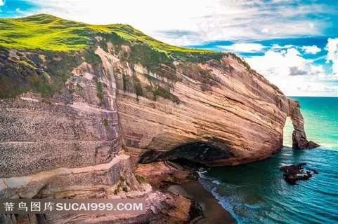 奇特的海边岩石风景图片