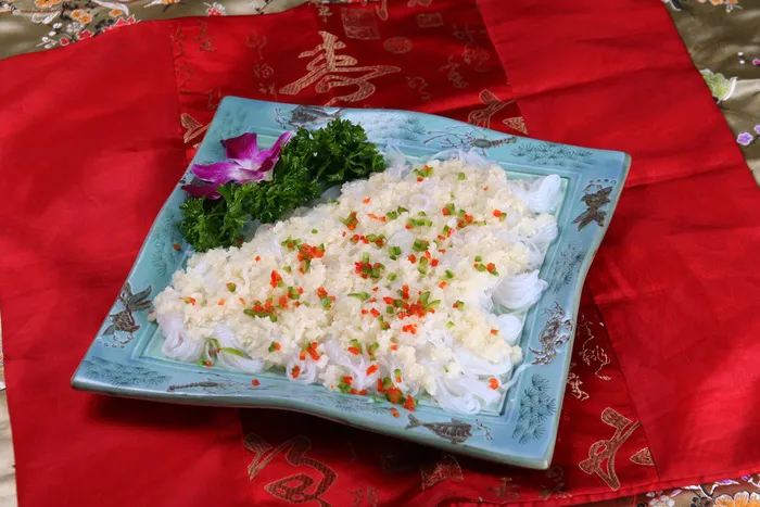 蒜茸蒸魔芋结 