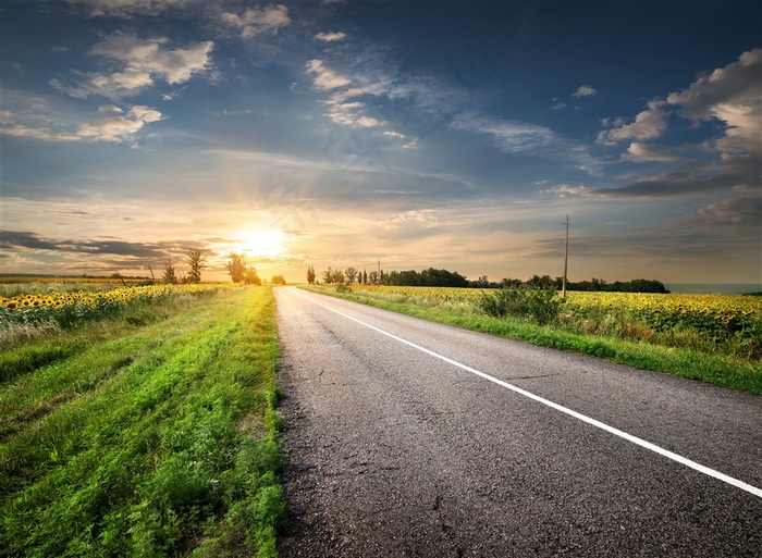 公路自然风景