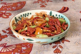 滑仔菇烧鸡柳