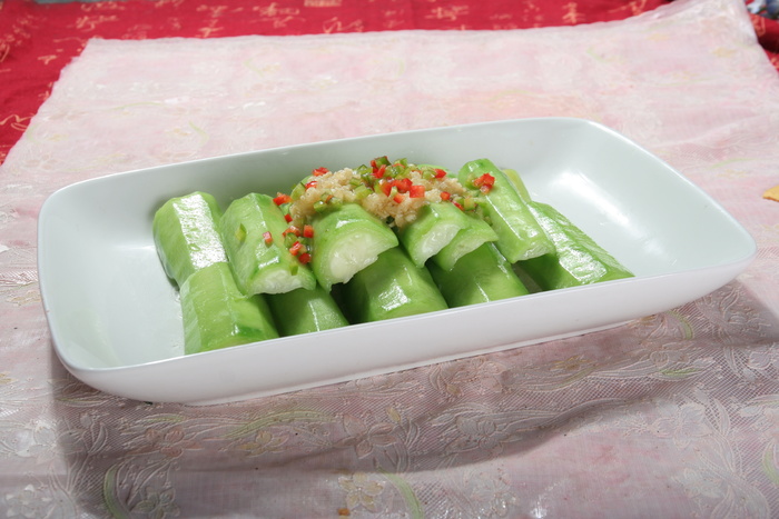  蒜茸粉丝蒸丝瓜