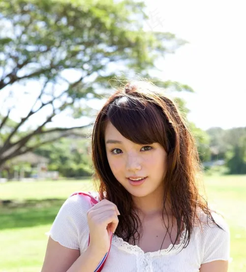 知名*女优篠崎愛写真套图
