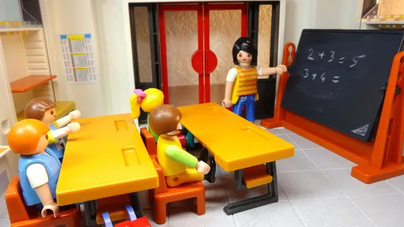 教师课堂人偶玩具图片