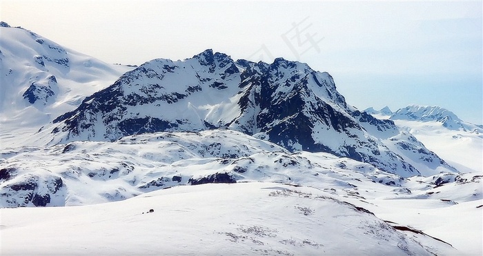 冬季美丽雪山