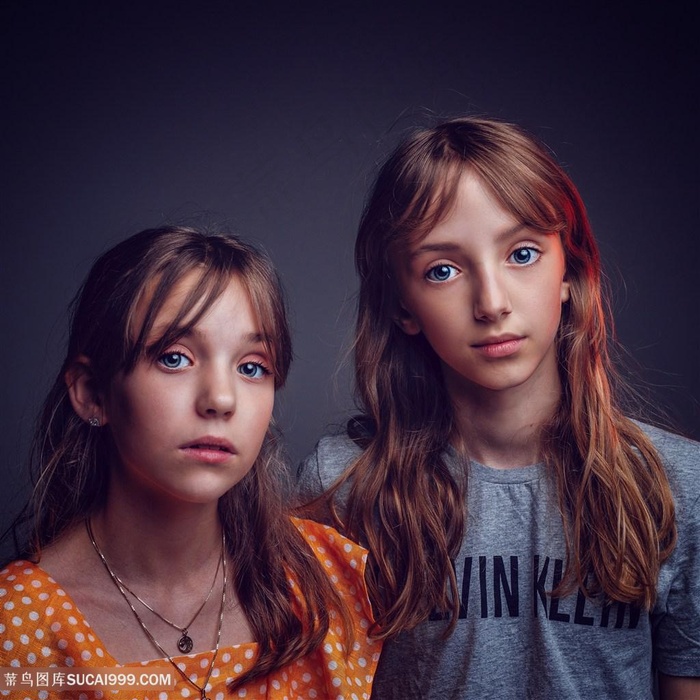 两个小女孩图片