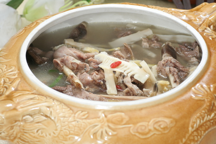天目笋老鸭煲 (1)