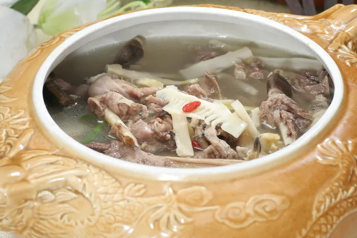 天目笋老鸭煲 (1) 天目笋老鸭煲 (1)