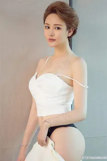 高清性感漂亮的短发美女模特白胖子图片素材 高清性感漂亮的短发美女模特白胖子图片素材