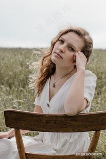 俄罗斯人体模特艺术写真图片