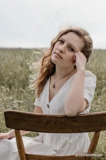 俄罗斯人体模特艺术写真图片