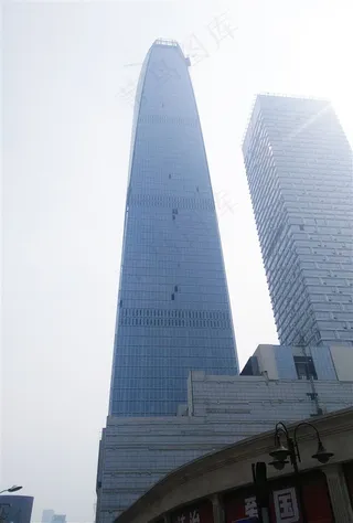 即将完工的天津国际金融中心