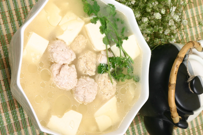 秘制豆腐鱼丸汤