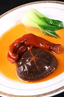 鲍汁扣花菇鹅掌 (2)