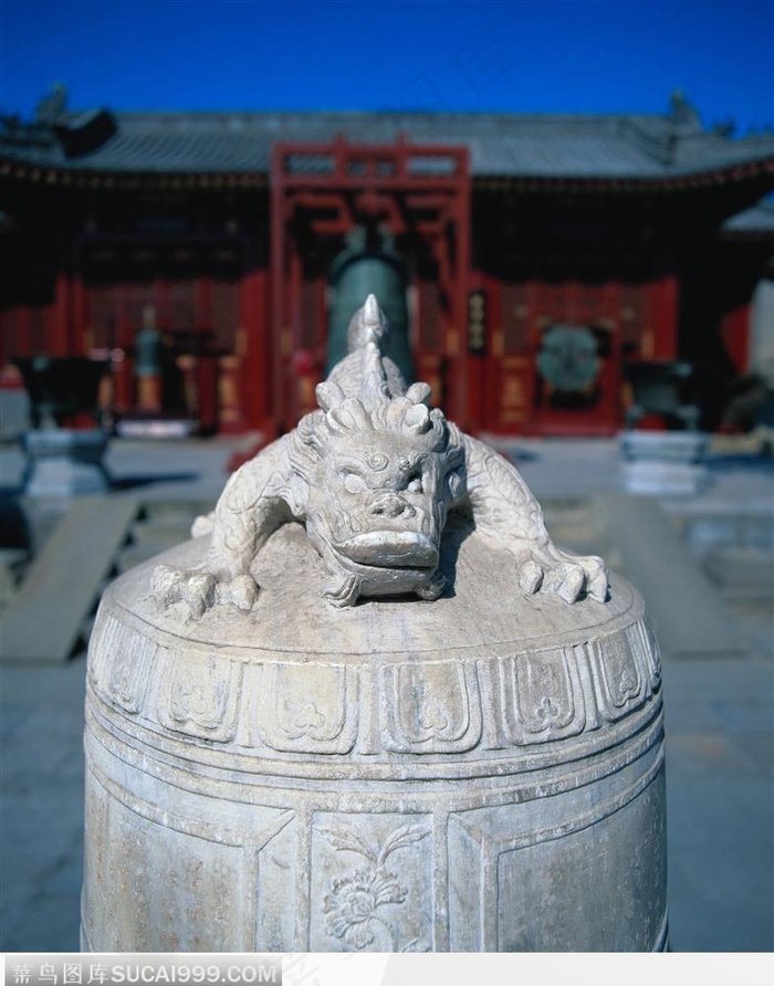 传统工艺品-白色的龙