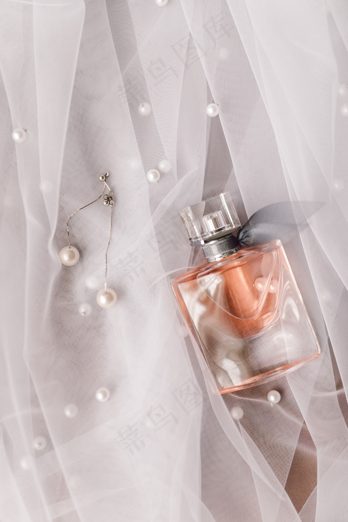 浪漫女士品牌香水图片