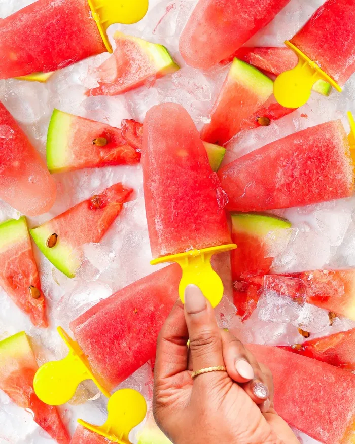 夏季西瓜摄影图