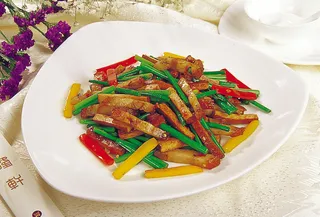 3096剁椒韭花香干炒烧肉