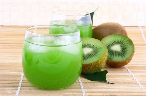 啤酒好吃的水果摄影图片