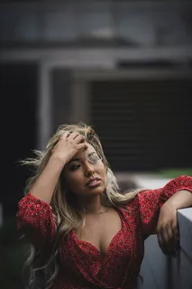 丰满熟女西西人体摄影