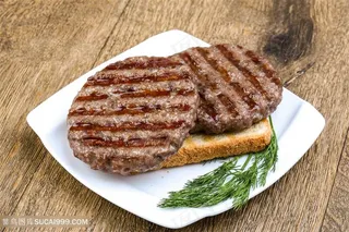 烤好的汉堡肉图片