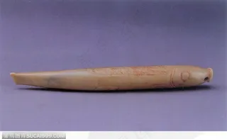 中华传统玉器-黄色的玉鱼