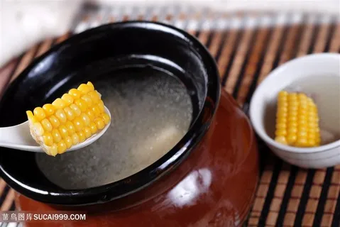 汤玉米煲排骨 汤玉米煲排骨