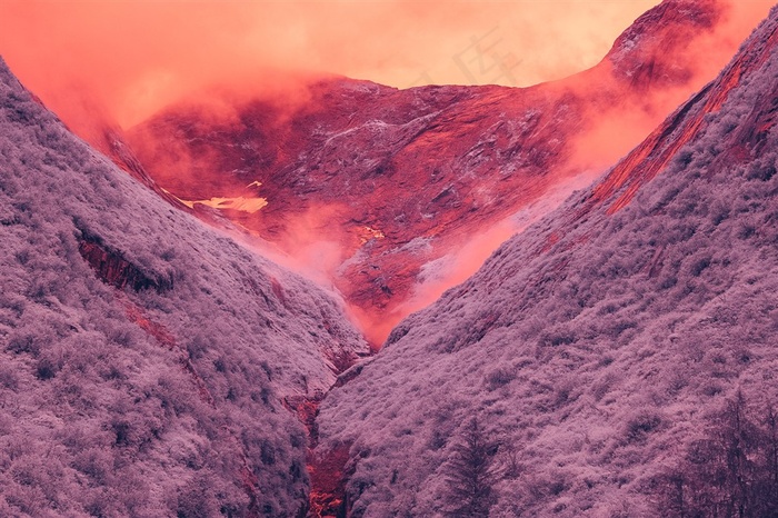 火山红色的山脉